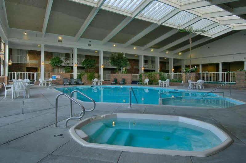 Red Lion Hotel Pocatello Bagian luar foto